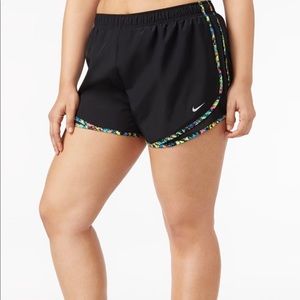 Nike Women’s Plus Size 3” Dry Tempo Running Shorts